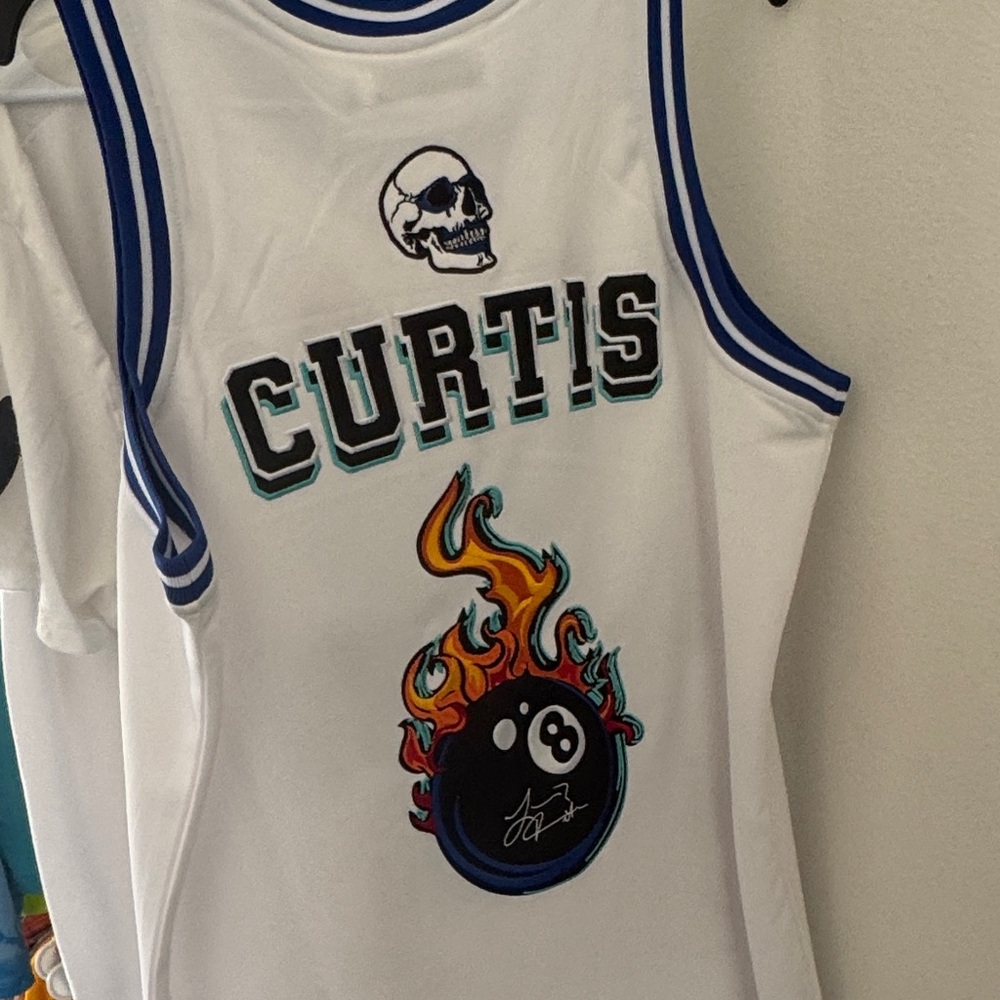 Brand new!! Never worn. White Graphic DEAD PRESIDENTS Jersey.